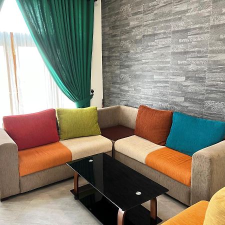 Hansons Homestay 캔디 외부 사진