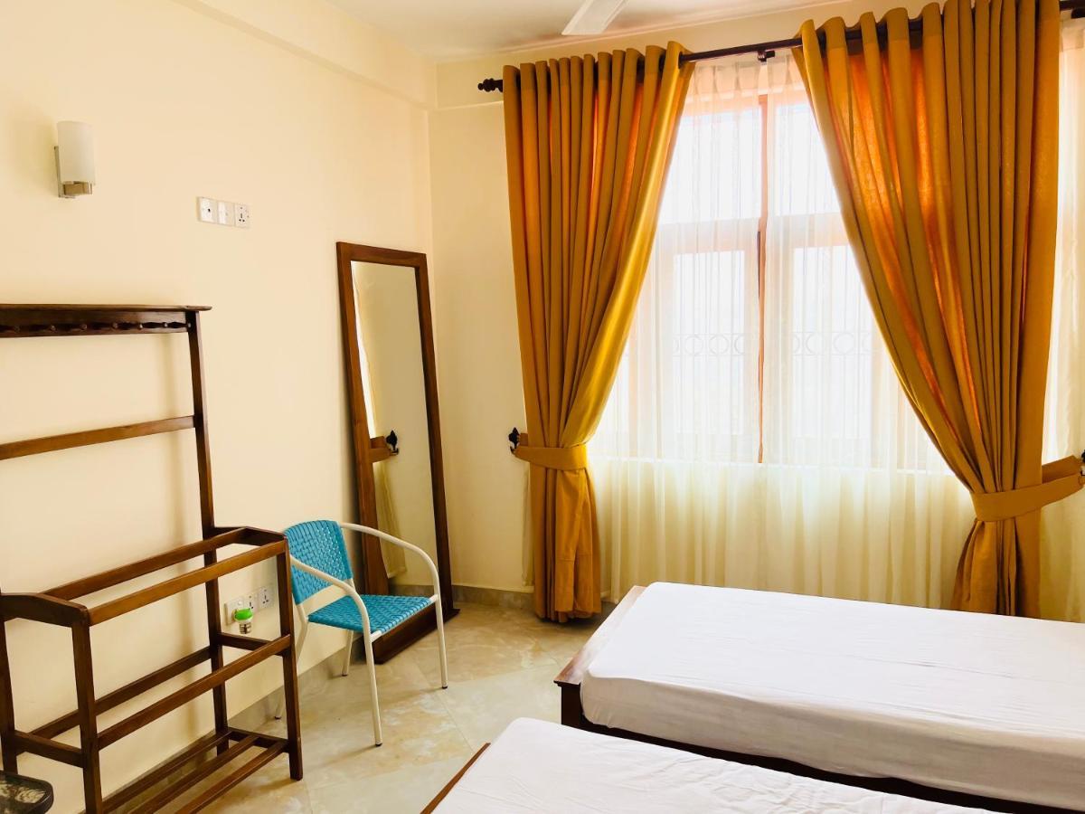 Hansons Homestay 캔디 외부 사진