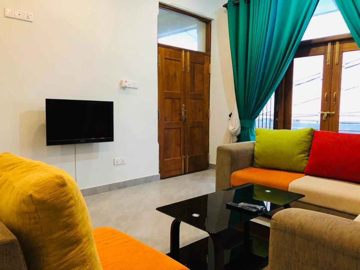 Hansons Homestay 캔디 외부 사진