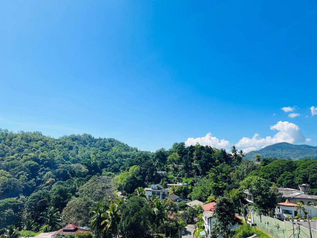 Hansons Homestay 캔디 외부 사진