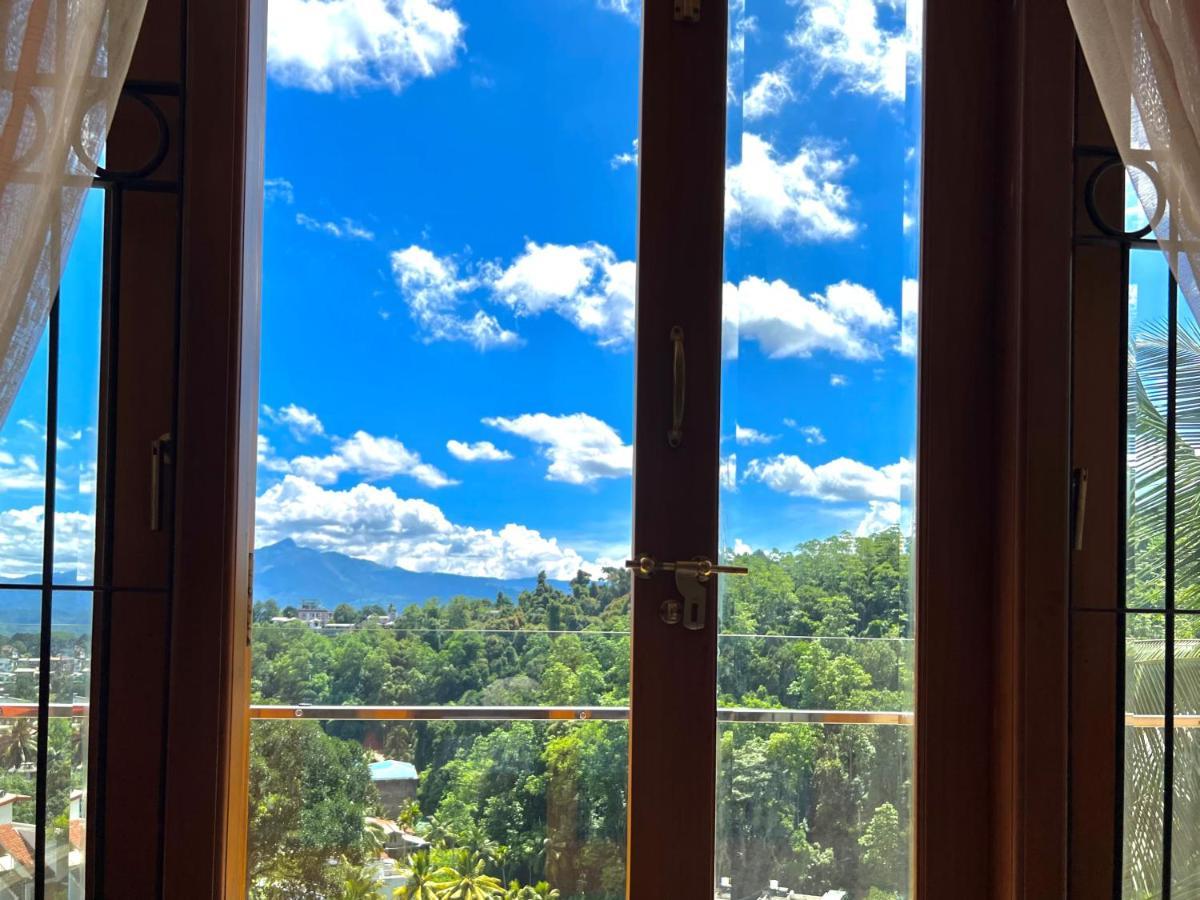 Hansons Homestay 캔디 외부 사진