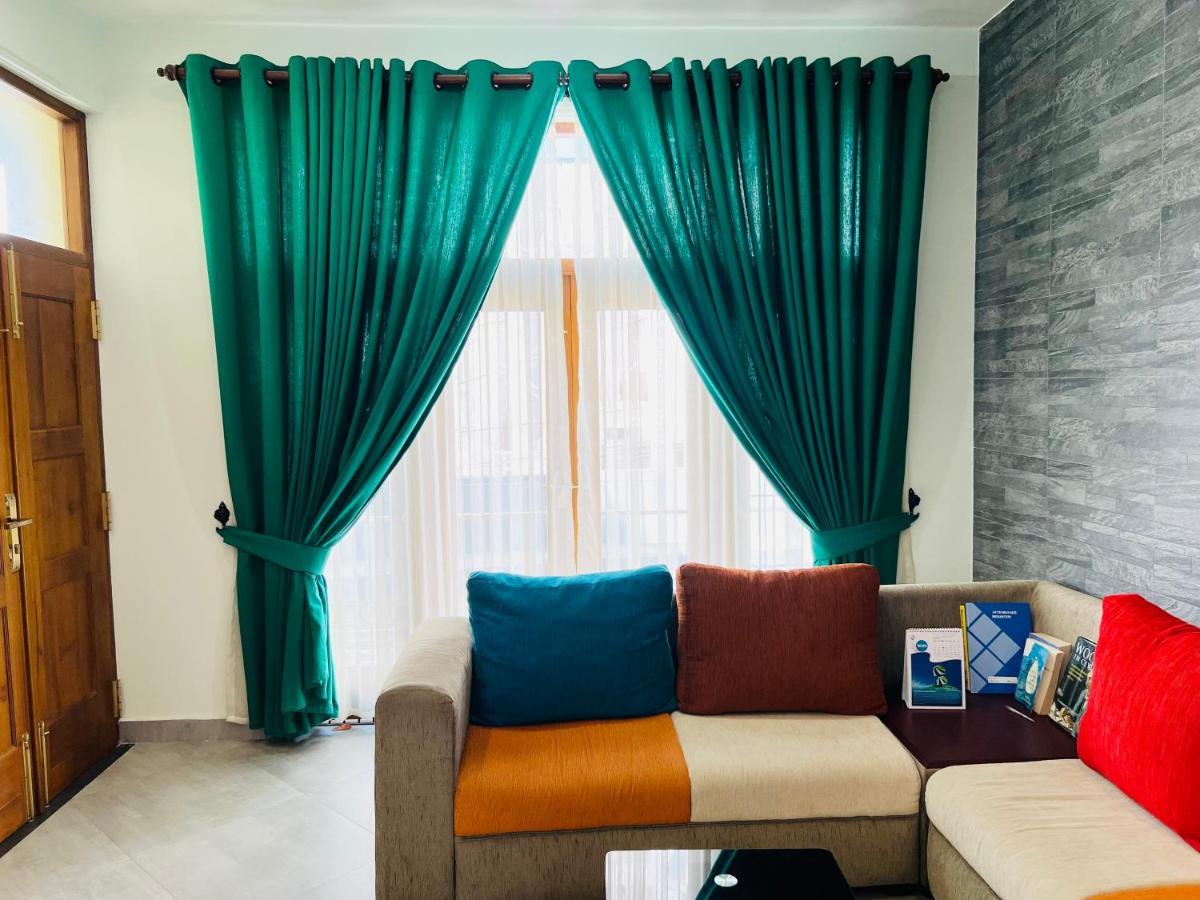 Hansons Homestay 캔디 외부 사진